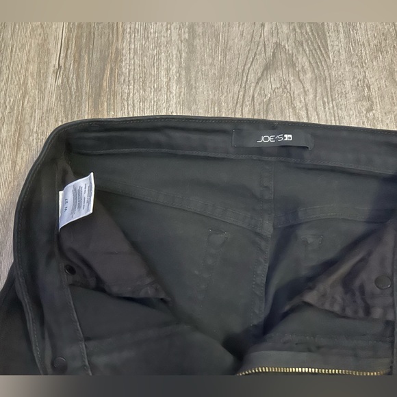 Black high rise Joe’s jeans - Picture 2 of 3